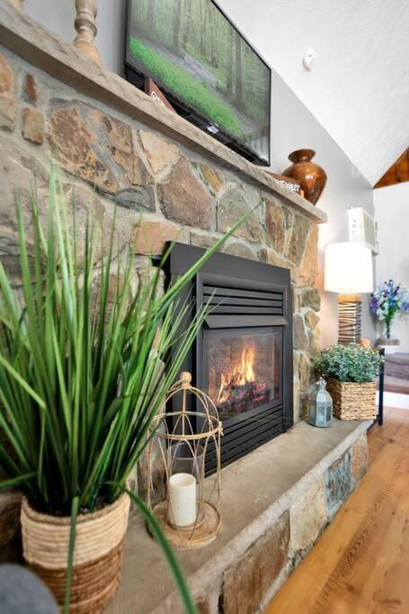 The Sage Chalet In Emerald Lakes, Poconos! Long Pond Eksteriør billede